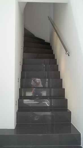 Entre´mit Massivtreppe