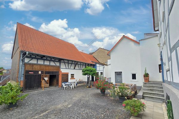 Altenstadt, EFH + Nebengeb.
