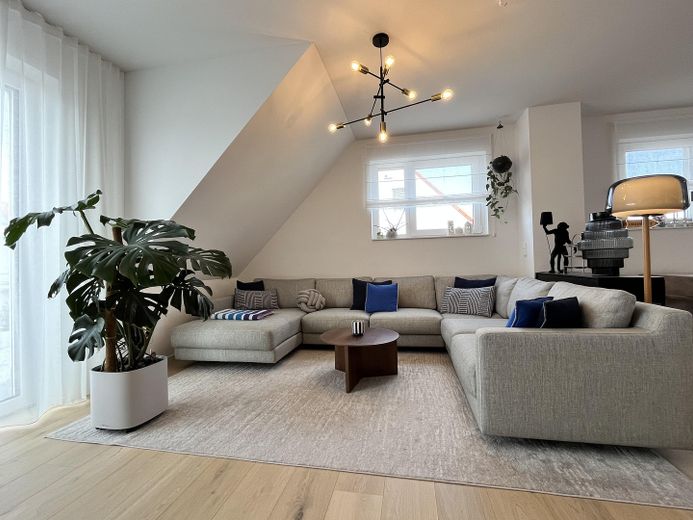 Großzügige Maisonettewohnung mit Hausgefühl – Wohnzimmer