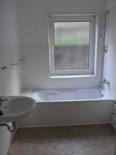 Helle grosszügige 3-Zimmer-Wohnung + Wohnküche + Bad + Gästetoilette, Stadtmitte von Rodalben – Foto 9