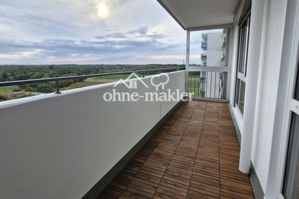 Frisch renoviert, ohne Provision >> 3-Zimmer-Eigentumswohnung, Balkon & Tiefgarage