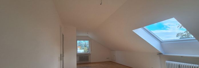Bellissimo appartamento mansardato luminoso di 1,5 locali in posizione TOP tranquilla – Wohn-Schlafzimmer 1