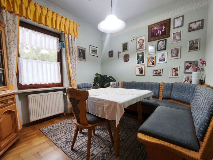 6-Zimmer-Einfamilienhaus in Ruderting mit Pool & Blick ins Grüne – Foto 10