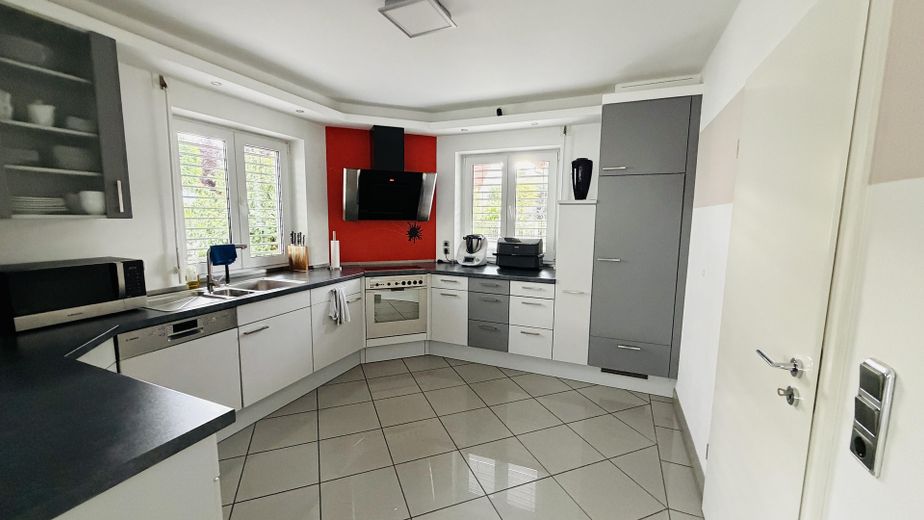 Freistehendes Einfamilienhaus - Ein Juwel, das seines Gleichen sucht! – Foto 11