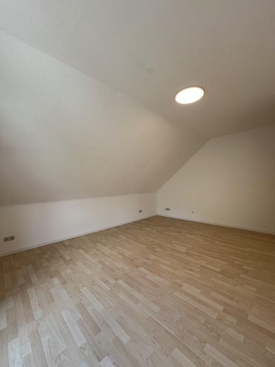 2-Zimmer Wohnung mit Balkon in Wolfach-Kirnbach ab sofort zu vermieten – Wohnzimmer