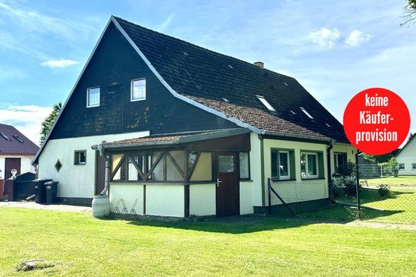 HORN IMMOBILIEN ++ großzügiges Wohnhaus mit Einliegerwohnung und Nebengelass in Ducherow