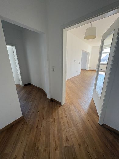 Geniş ve ulaşım bağlantıları iyi olan Bremerhaven-Lehe'de 3 odalı daire – Eingangsbereich