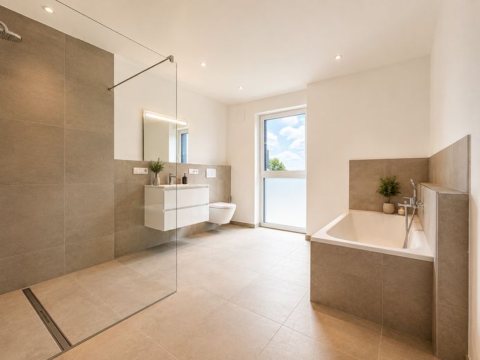 Erstbezug Alpenblick Penthouse mit 2 Zimmern - KFW 40 NH – Bad