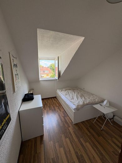 2,5-Zimmer-Wohnung in der Nähe des Lutherparks – Schlafzimmer
