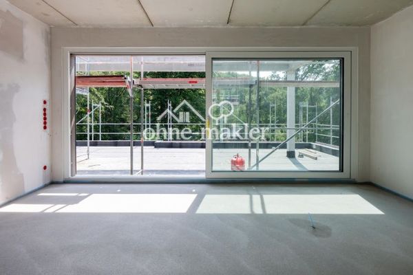 Wohnen über den Dingen – exklusives Penthouse mit Dachterrasse und traumhaftem Waldblick