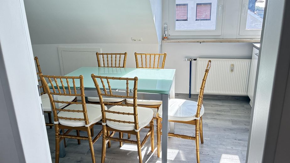 Appartamento completamente ristrutturato e arredato con 3 stanze in condivisione e giardino – Foto 5