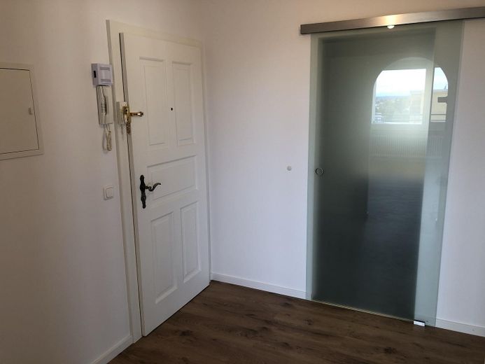 De particular - piso renovado de 3 habitaciones con balcón orientado al sur y vistas a las montañas – Foto 6