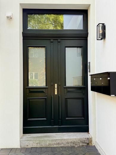 Representatief appartement in een historisch pand, met stijl & charme – HAUSTÜR