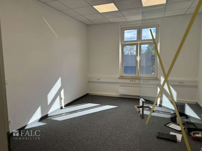 Moderne Büroflächen im Gewerbepark-Süd *provisionsfrei* – Büroraum