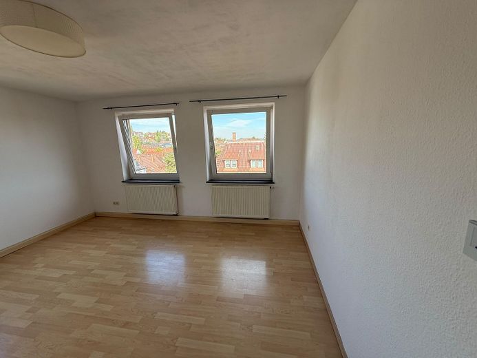 PROVISIONSFREI: Helle 1-Zimmer-Wohnung mit Panoramablick & Loggia in Stuttgart-Ost – Zdjęcie 12