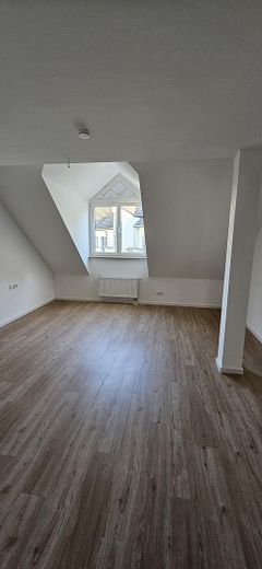 City-Living pur: Stilvolle 4-Zimmer-Wohnung in Ratingens Innenstadt – Zimmer 4