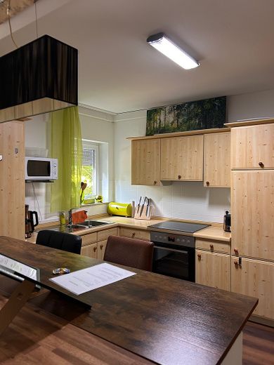 Charmante, voll möblierte 4-Zimmer-Wohnung mit 95 m² in Heilbronn – Zdjęcie 2