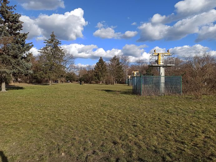 Charmante 2 Zimmer-Wohnung in unmittelbarer Nähe zum Tempelhofer Feld in Neukölln – Anita Berber Park