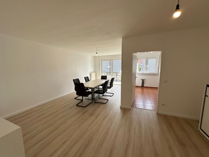 MFH Bielefeld a.d.Landwehr mit 30 Wohnungen, Mietrendite ca. 5% – Wohnzimmer