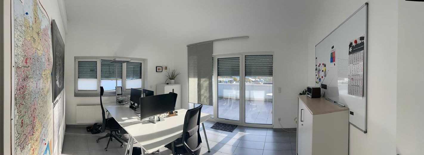 Büro 1 an der Terasse