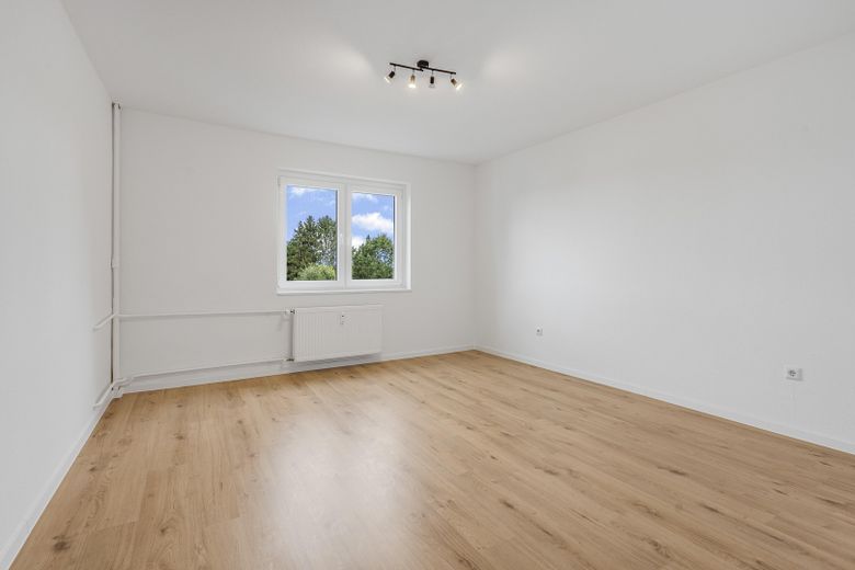 Frisch renovierte 3-Zimmer-Wohnung mit Balkon und Aufzug – sofort einziehen, provisionsfrei – Foto 5