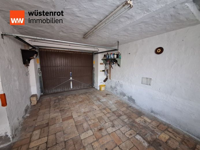Wohnen mit Perspektive in Wulfen - Einfamilienhaus mit Garten, Garage und Raum für Ihre Ideen – Garage