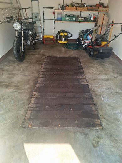 Garage mit Montagegrube