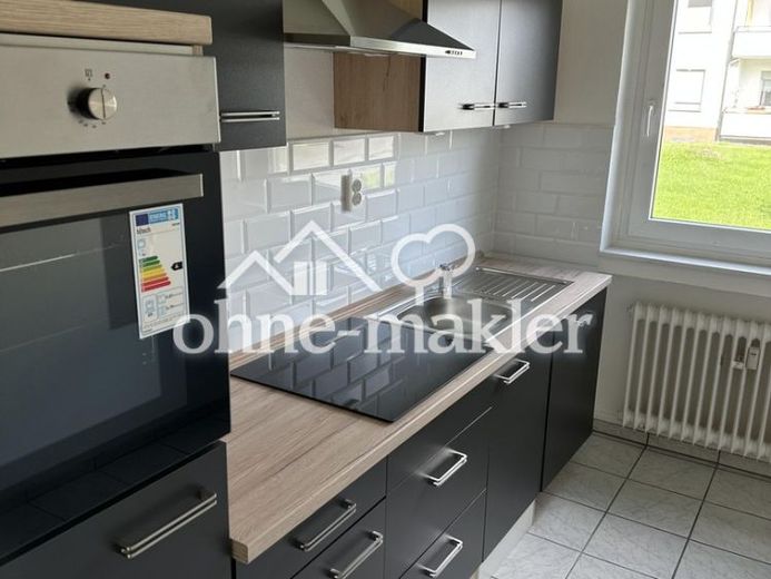 sanierte helle 3-Zimmer-Wohnung mit Einbauküche, Balkon und Stellplatz – Foto 1