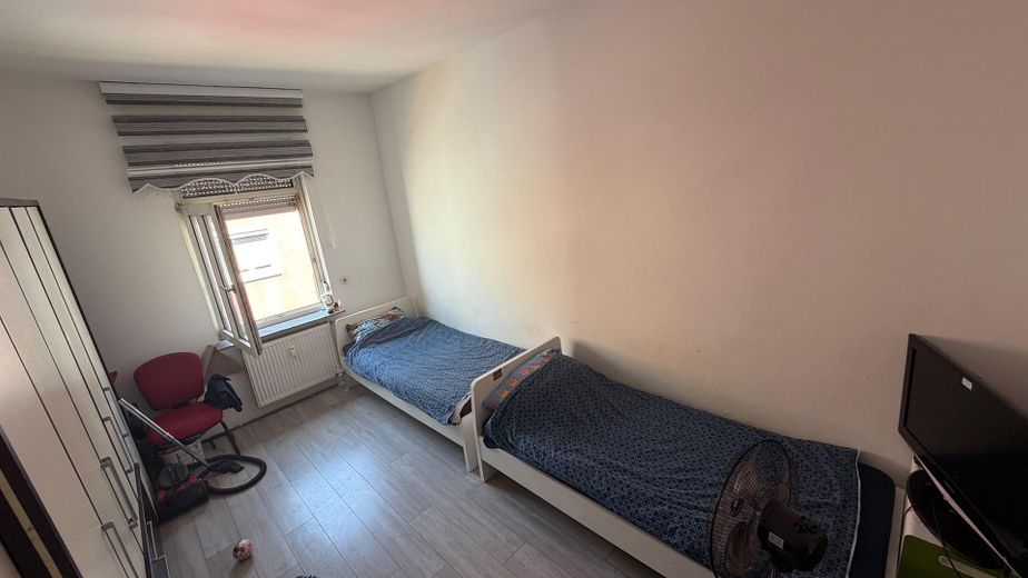 ++gemütliche Wohnung in der Neckarstadt++ – Kinderzimmer/Büro