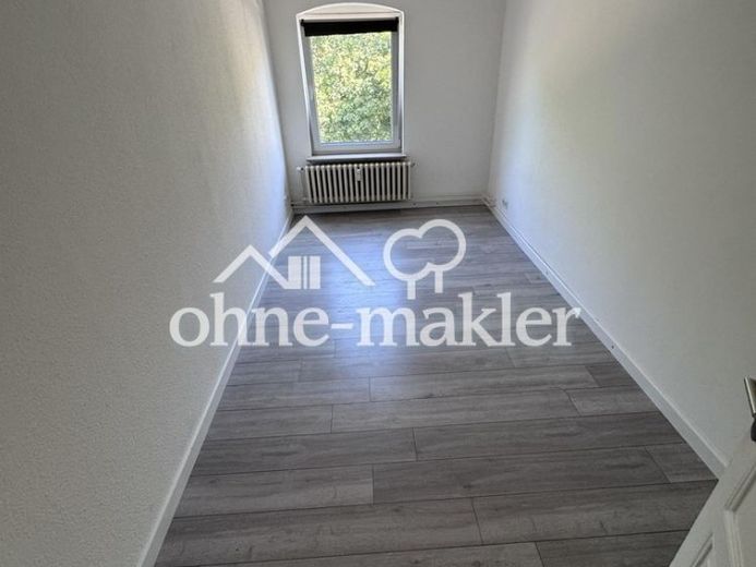 Frisch renovierte 4-Zimmer-Wohnung mit Balkon in zentraler Lage von Flensburg – फोटो 1