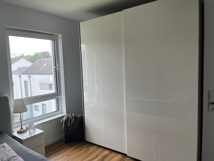 Appartamento moderno di nuova costruzione in posizione centrale a Holzhausen – Schlafzimmer