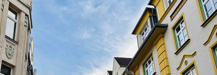 EG 3 Zi.-TOP Lage Schelfstadt, sanierter Altbau,sehr hell ,S/W Balkon,neue EBK