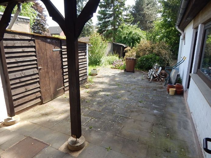 *****Ein echtes Juwel! sucht neuen Hausherrn***** – Terrasse