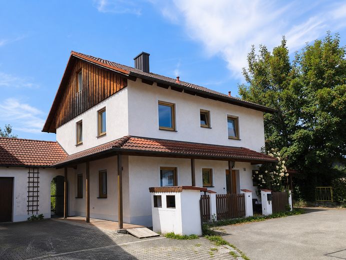 Provisionsfrei - Freistehendes Einfamilienhaus mit großem Garten nahe Stadtplatz und Innauen – Einfamilienhaus