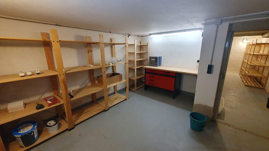 Keller (nur ein Teil davon)