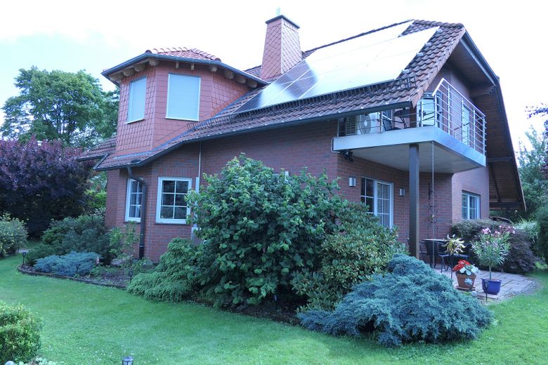 Hausansicht vom Garten