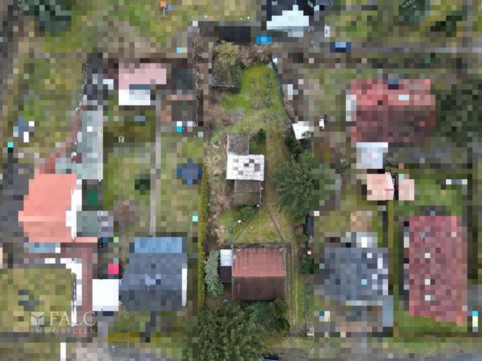 Gepflegter Bungalow auf großzügigem Grundstück - FALC Immobilien – Vogelperspektive