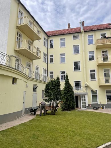 День відкритих дверей: Сб. 26.9. о 12:00: світла 1-кімнатна квартира на північній околиці Пренцлауер-Берга, без комісії та готова до заселення – Innenhof