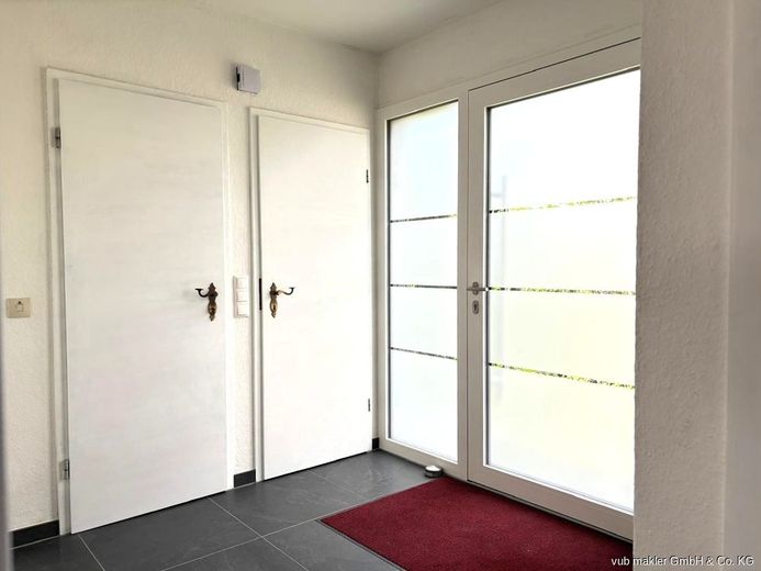 Modernisierter Bungalow mit Terrasse, Keller und großzügigem Grundstück in Förbau – VUB0002444-2