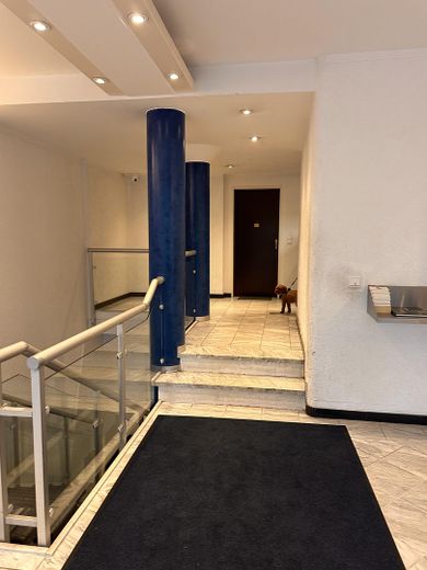 Schnucklige  1,5 Zi.Whg München-Fürstenried mit Balkon zur Anlage oder Eigennutz – Treppenhaus