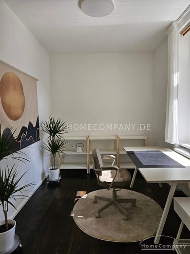 25868 HomeCompany Dresden सुसज्जित/Furnished Dresden-Neustadt में 5-कमरों का अपार्टमेंट, अधिकतम 4 व्यक्ति – 6e4e47de43f6f2e0e4e7f490c22718a866a793d1.jpg