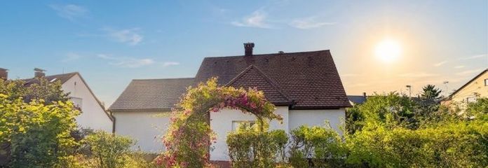 Rückersdorf'ta eski yapı bulunan arsa