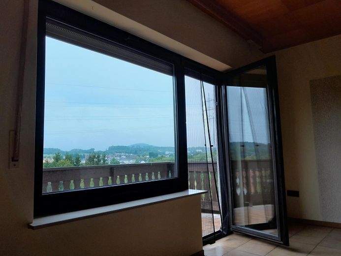 Provisionsfrei von Privat: Großzügiges Mehrfamilienhaus mit Ausbau-Potenzial und Traum-Aussicht – Malbergblick
