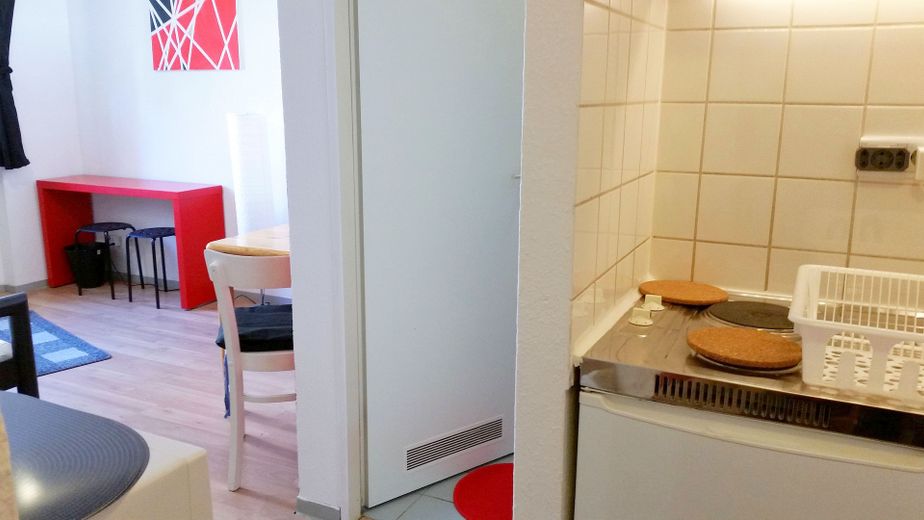 Helle 1-Zimmer-Wohnung in Mannheim Neckarstadt zu verkaufen "provisionsfrei" – Richtung Wohn- Ess- Schlafraum