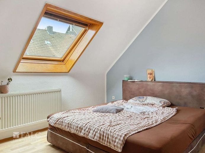 Schlafzimmer 1 DG