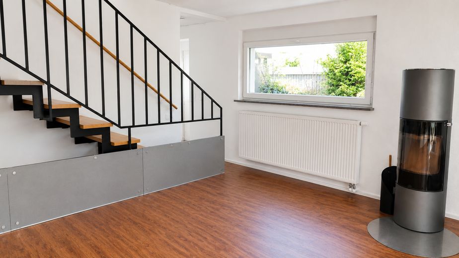 Modernes Reiheneckhaus in familienfreundlicher Wohnlage in Poing – Wohnzimmer