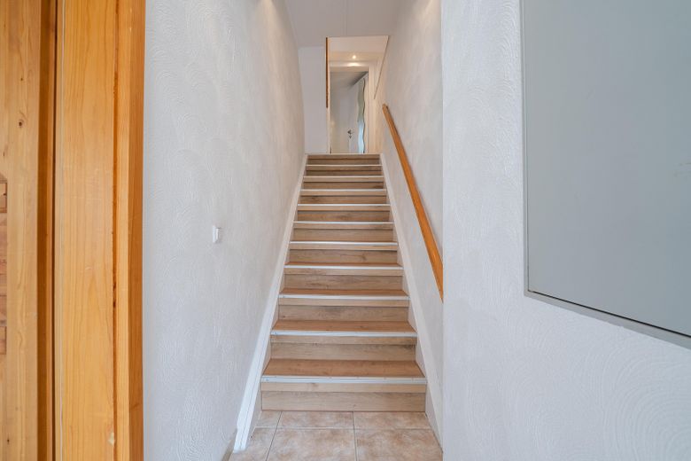 Kirchhain- Innenstadt Zentral - Frisch renoviertes Wohnhaus ! – Foto 10