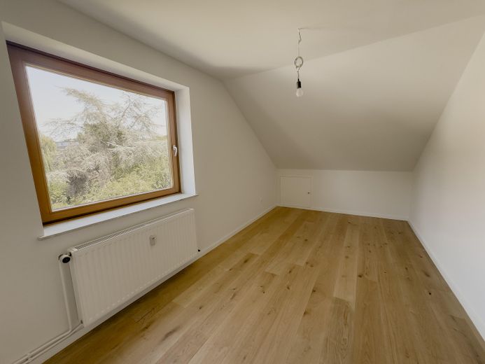 Sofort bezugsfrei nach Renovierung | Findorff | Garage | provisionsfrei | nahe Bürgerpark – Kinderzimmer