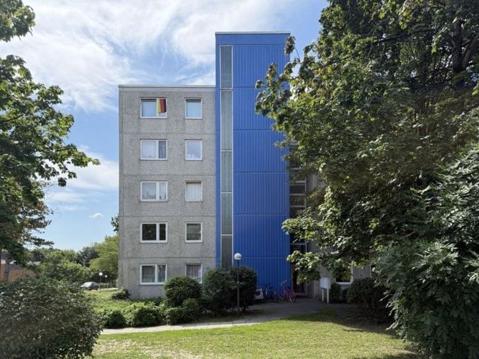 Celle: appartamento in comproprietà di 1,5 locali affittato con loggia e posto auto – Foto 1
