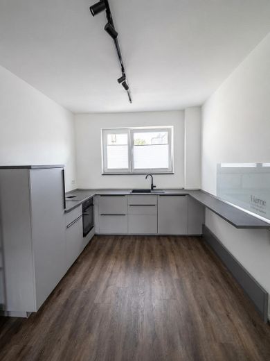 2023 yapımı dubleks · bağımsız ev girişi · balkon · 3 oda · mobilyalı mümkün – Fotoğraf 6